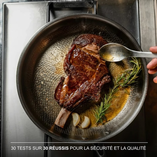 Set Pro de poêle en titane martelé avec ustensiles