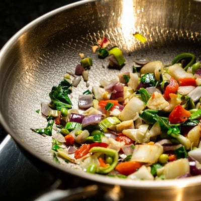 Wok professionnel en titane martelé